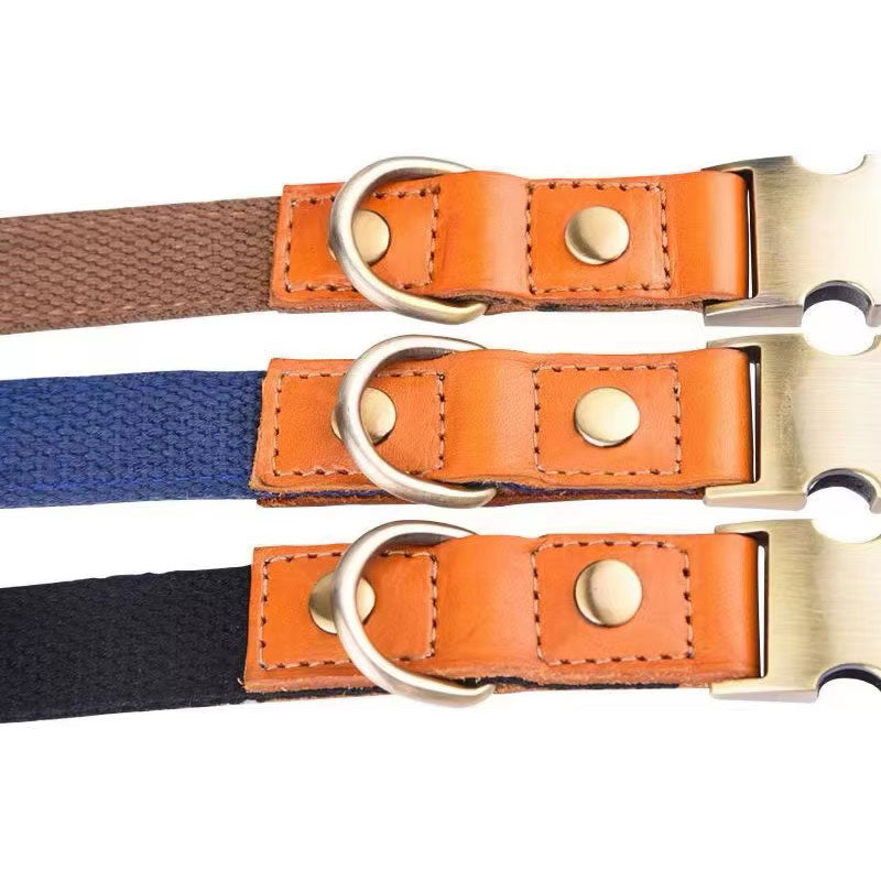 Collare per cani "Valdo" con incisione - robusto tessuto PE e pelle - ottone opaco - blu navy, azzurro o verde (S-L)