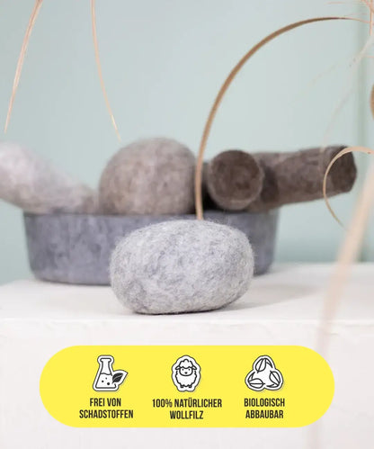 BUDDY. Giocattolo per cani in feltro di lana "Ciottolo" 