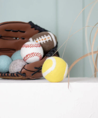 BUDDY. Giocattolo per cani in lana di pecora "Pallina da tennis" 